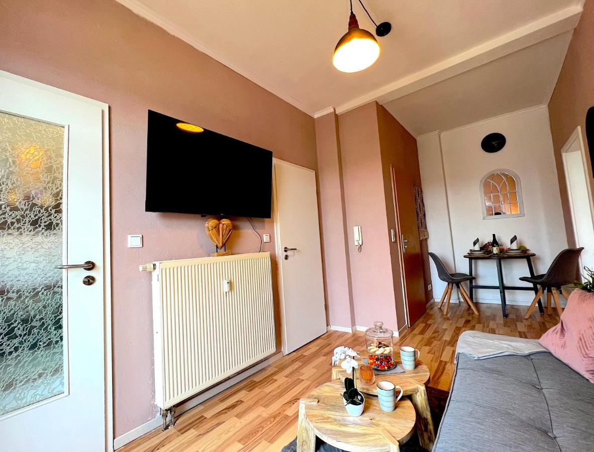 Elbling Apartment Mit Terrasse - Netflix - Parkplatz - Weinbergblick Meissen Exterior photo